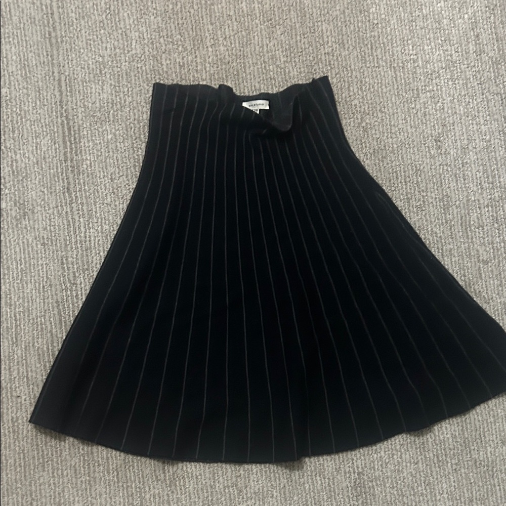 Max Studio Women Skirt small/medium black skirt grey Striped Blend Pull On